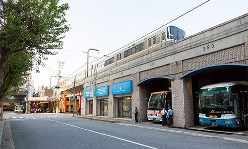 乗り場案内 高速バス 路線バス 神姫バス