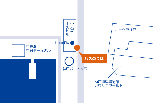 神戸ポートタワー前